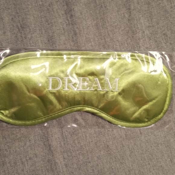 Green "Dream" Satin-like Eye Mask - Picture 1 of 2